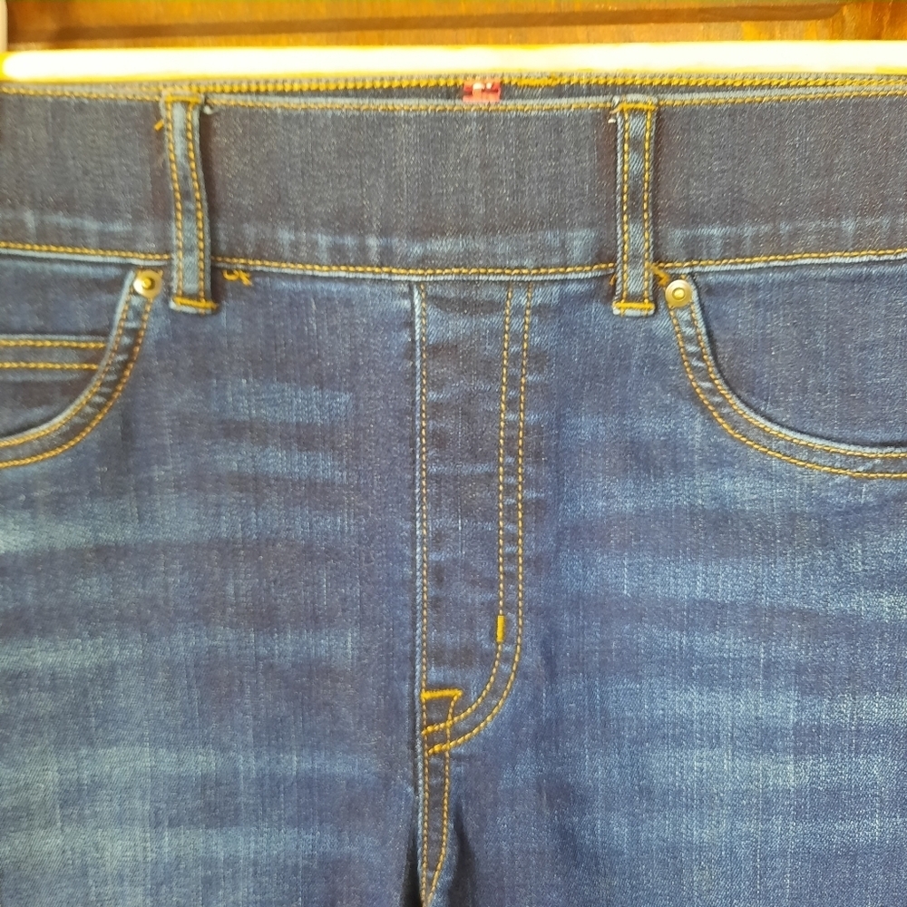 Spanx Flare Jeans Midnight Shade Pull-on Denim Jeans 20327R Size Small (2-4) - Picture 7 of 16